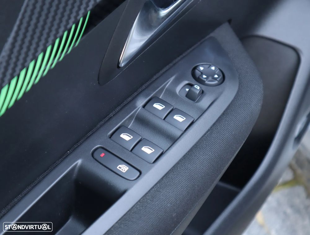 Peugeot 208 1.2 PureTech Active - 28