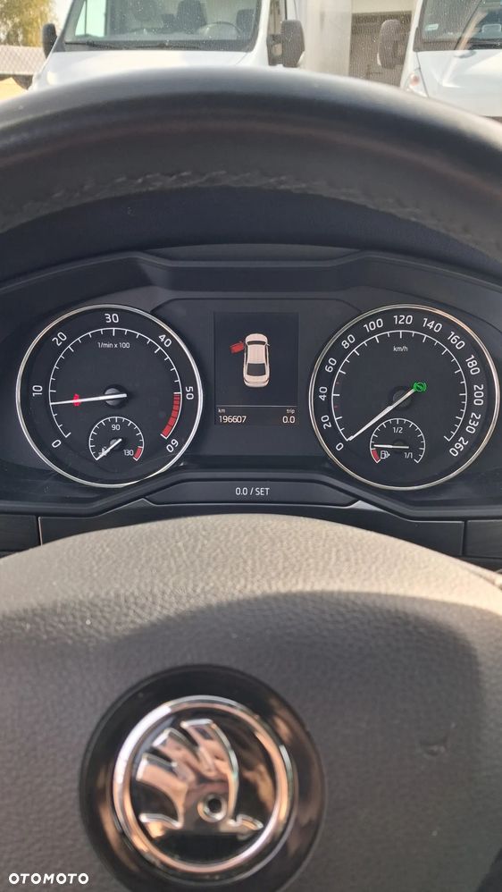 Skoda Superb 2.0 TDI SCR Style DSG - 29