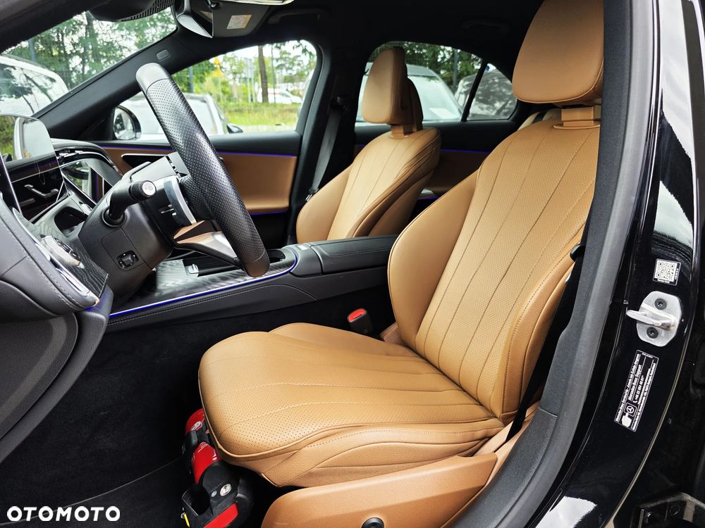 Mercedes-Benz Klasa E 220 d mHEV 4-Matic AMG 9G-Tronic - 37