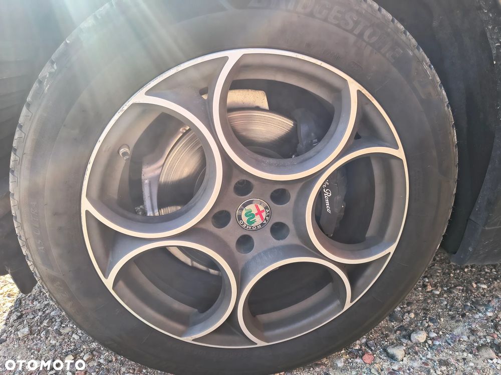 Alfa Romeo Stelvio 2.0 Turbo 16V AT8-Q4 Executive - 19