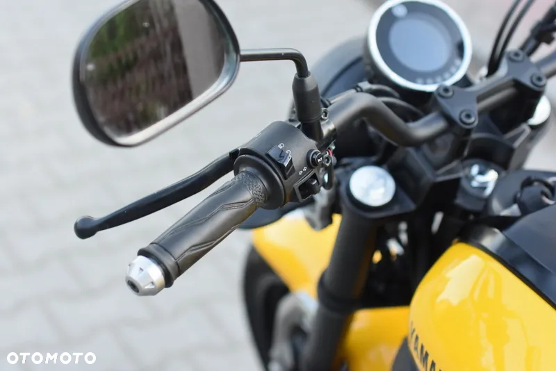 Yamaha XSR - 27