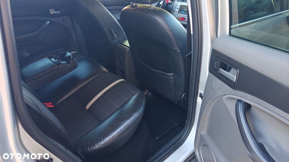 Ford Kuga 2.0 TDCi Titanium - 13