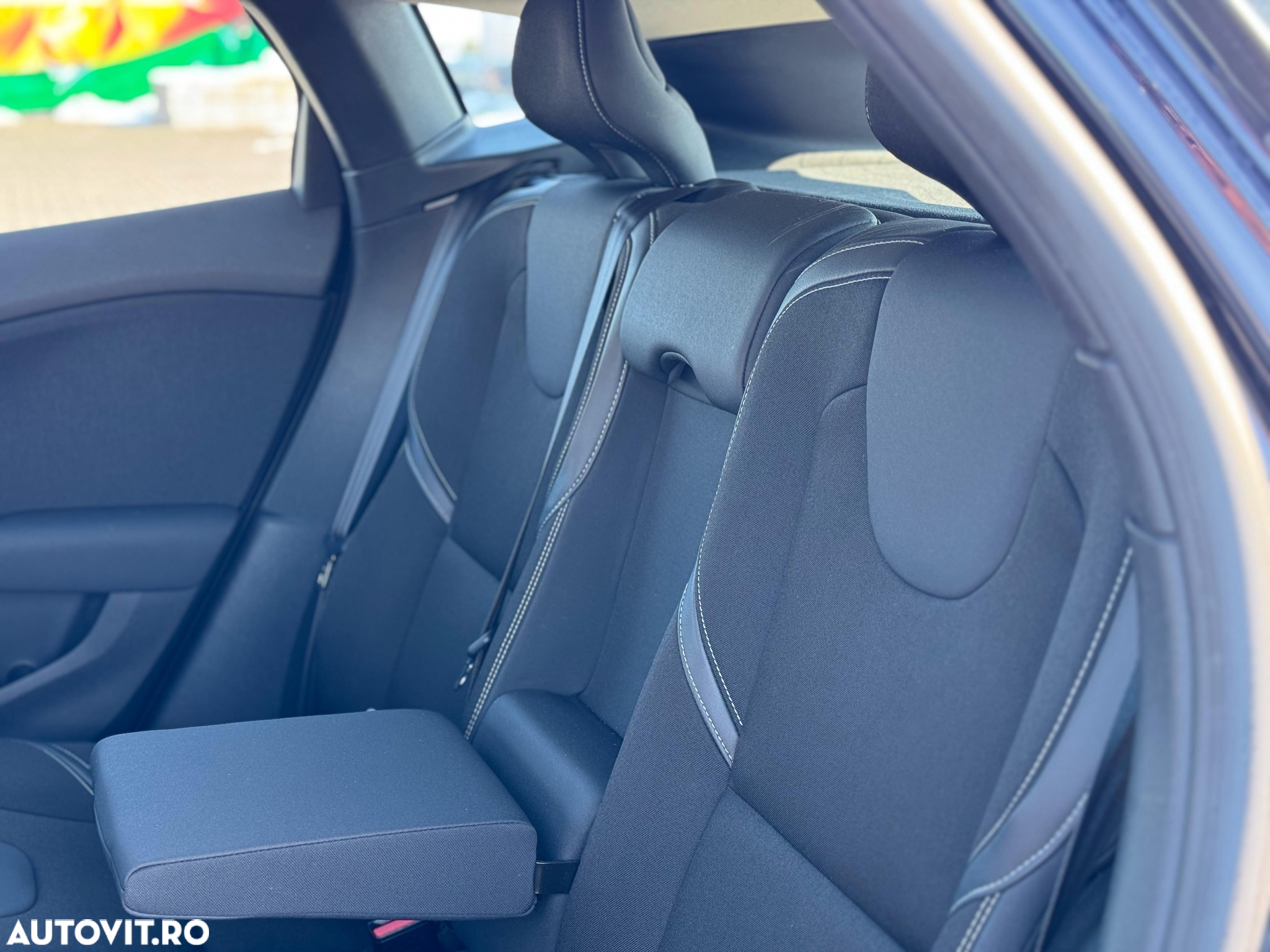 Volvo V40 D2 - 8