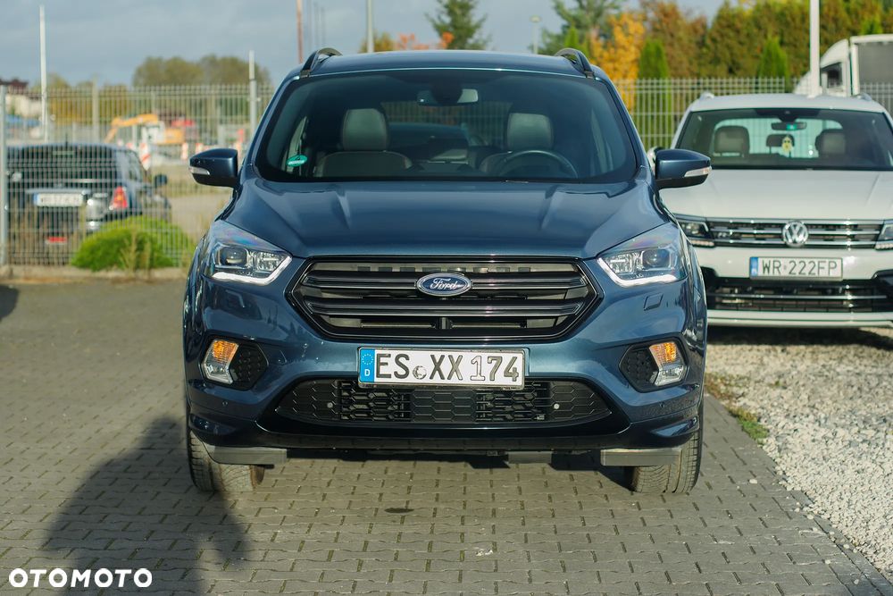Ford Kuga 1.5 EcoBoost 2x4 ST-Line - 2