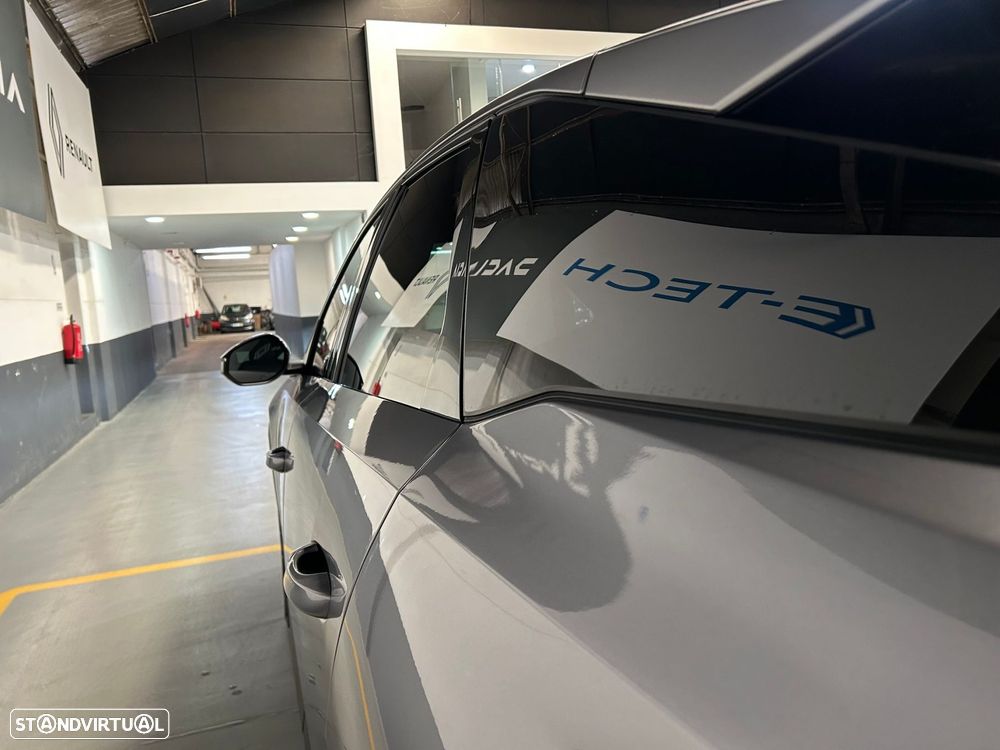 Peugeot 3008 1.2 Hybrid Allure e-DCS6 - 12