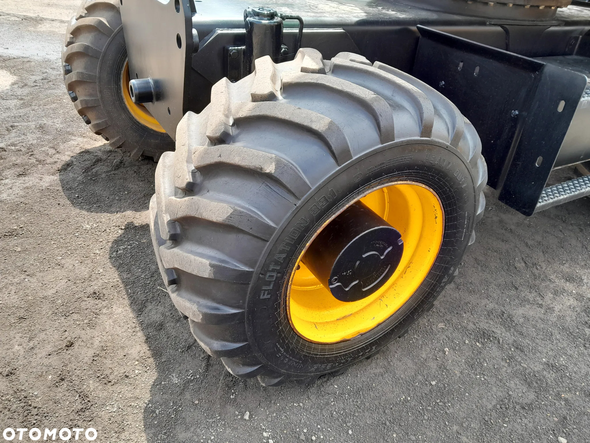 JCB JS145W - 16
