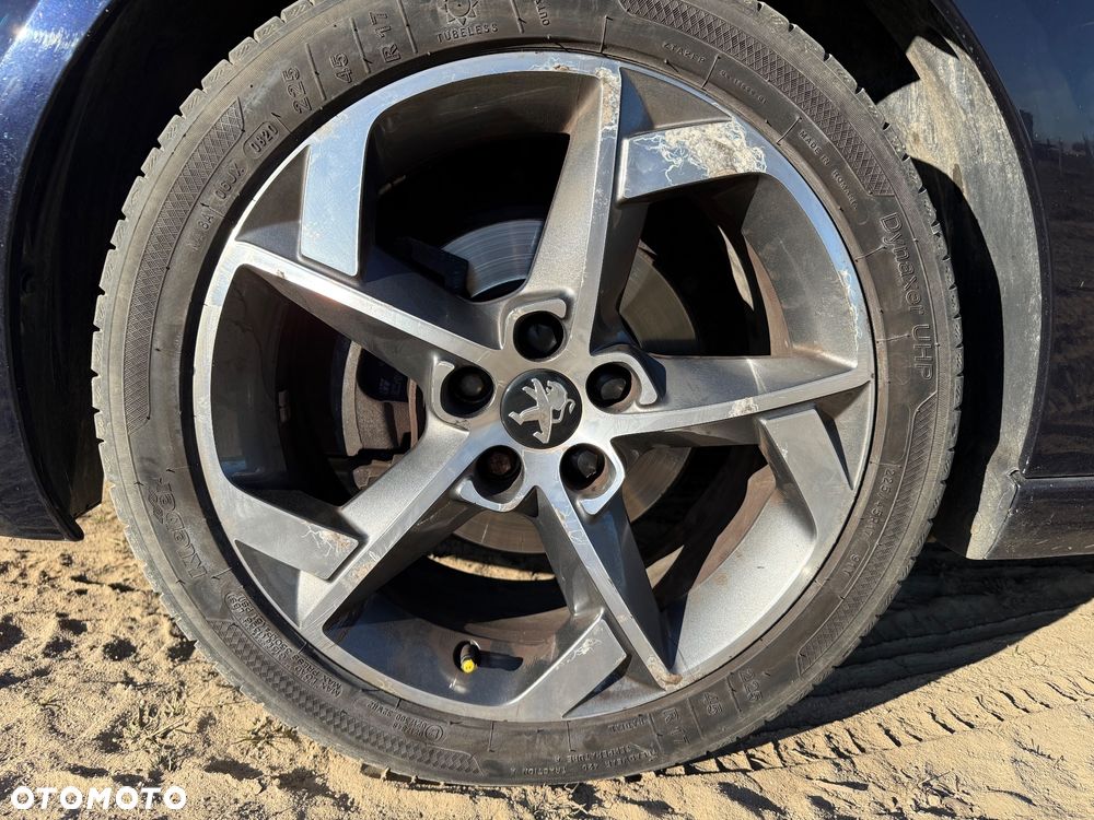 Peugeot 308 1.2 PureTech Allure S&S - 8
