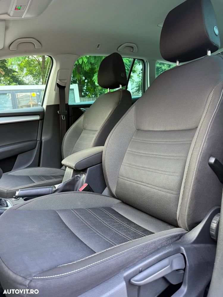 Skoda Octavia 1.6 TDI DSG Style - 5
