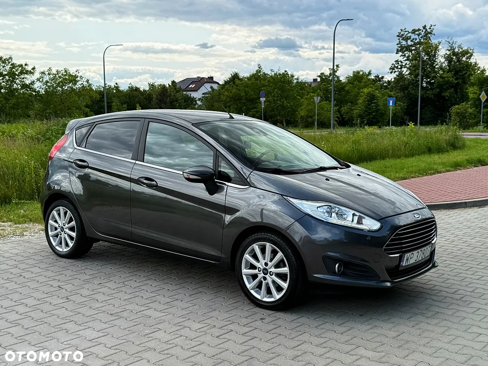 Ford Fiesta 1.5 TDCi Titanium - 16