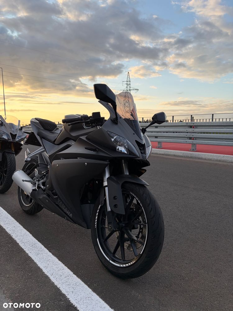 Yamaha YZF - 10