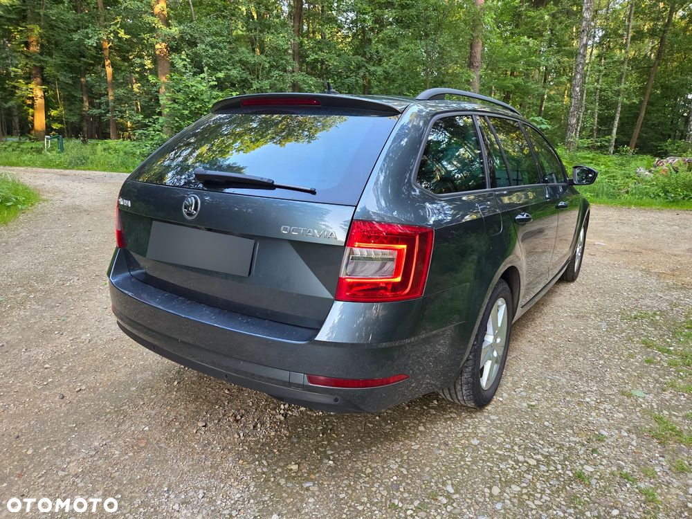 Skoda Octavia 1.6 TDI Ambition - 5