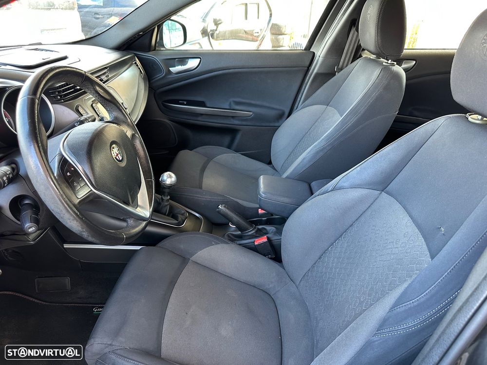 Alfa Romeo Giulietta 2.0 JTDM Trofeo - 10