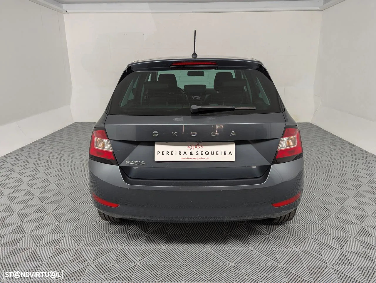 Skoda Fabia 1.0 TSI Active - 8