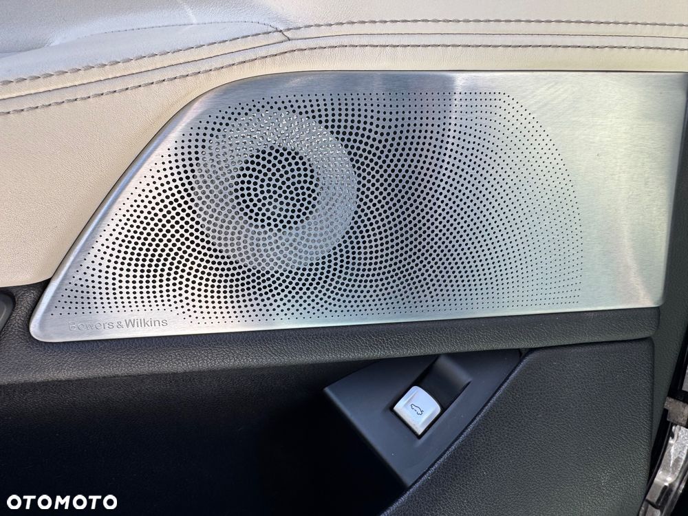 BMW Seria 7 750i xDrive - 22