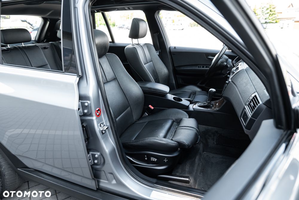 BMW X3 3.0i - 24