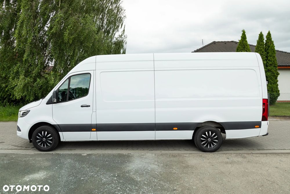 Mercedes-Benz Sprinter 907 316 CDI - 4