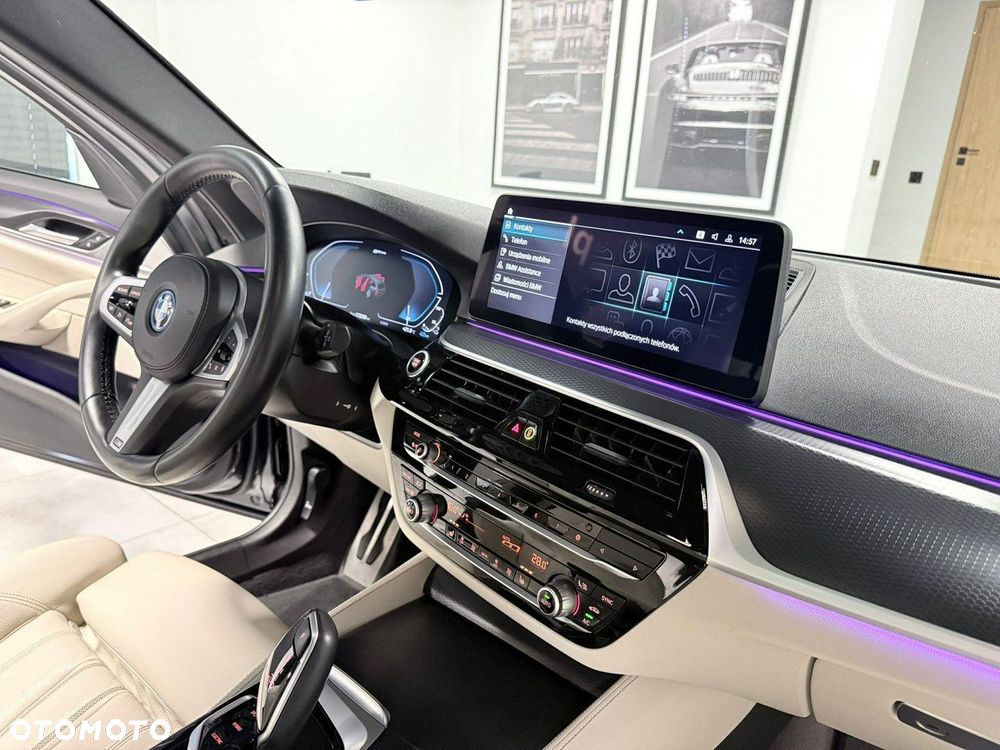BMW Seria 5 520e M Sport sport - 24