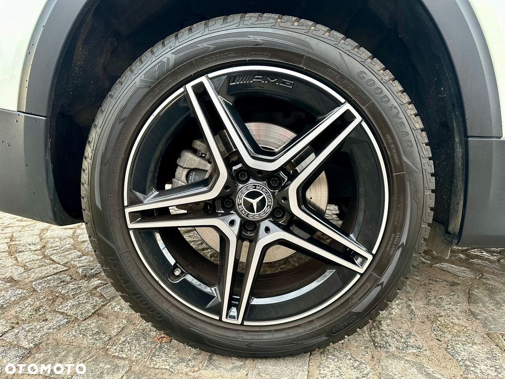 Mercedes-Benz GLB 200 d AMG Line 8G-DCT - 27