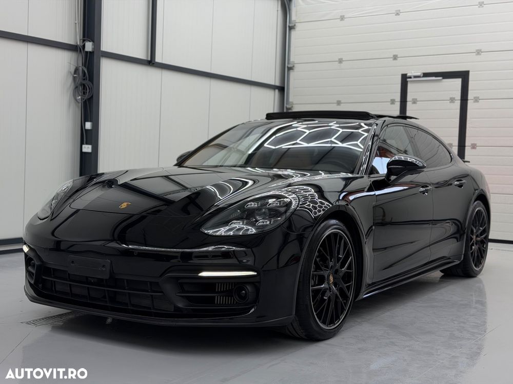 Porsche Panamera 4 Executive - 1