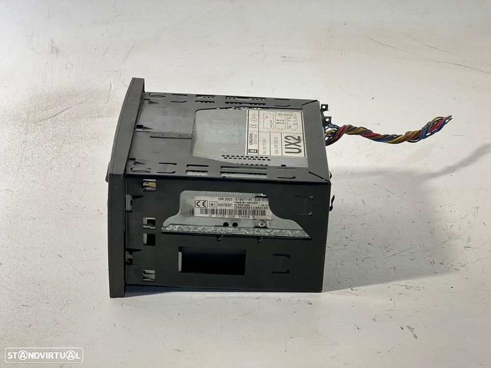 Rádio OPEL VIVARO A (X83) REF. 327915646 - 2