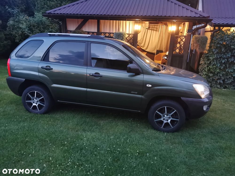 Kia Sportage 2.0 CRDi Tour - 10