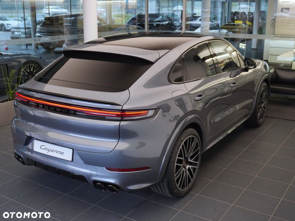 Porsche Cayenne E-Hybrid PHEV Black Edition - 16