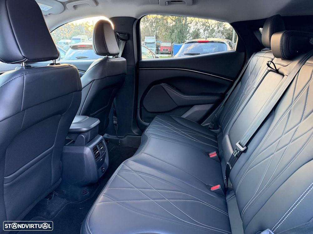 Ford Mustang Mach-E Standard - 34