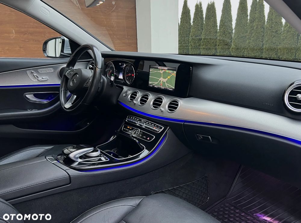 Mercedes-Benz Klasa E 200 9G-TRONIC - 14