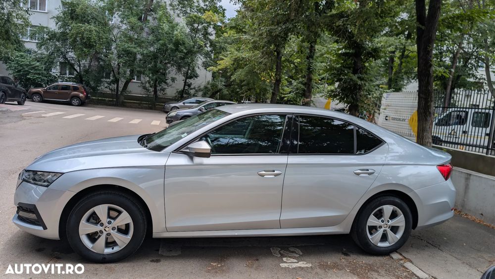 Skoda Octavia 2.0 TDI DSG Ambition - 8