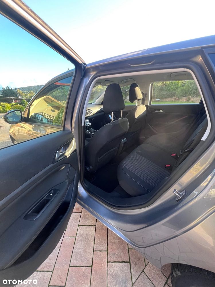 Peugeot 308 1.6 e-HDi Active S&S - 11