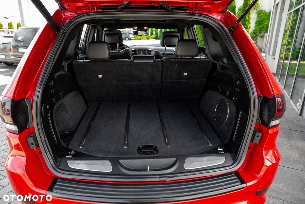 Jeep Grand Cherokee SRT8 - 20