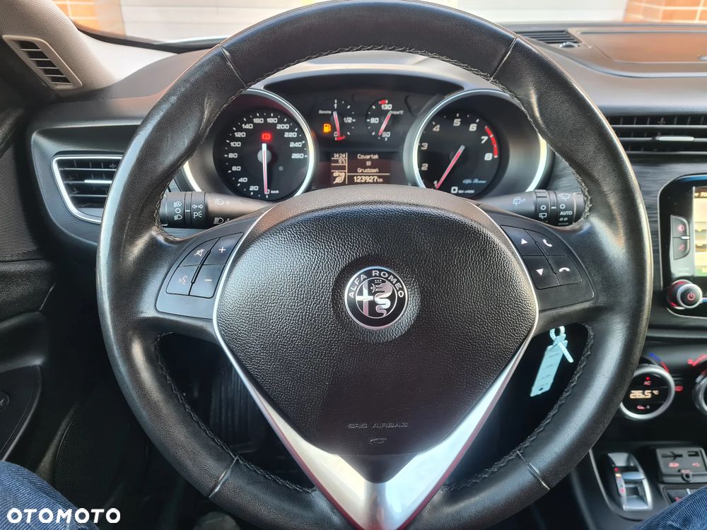 Alfa Romeo Giulietta 1.4 TB 16V Multiair Super - 16