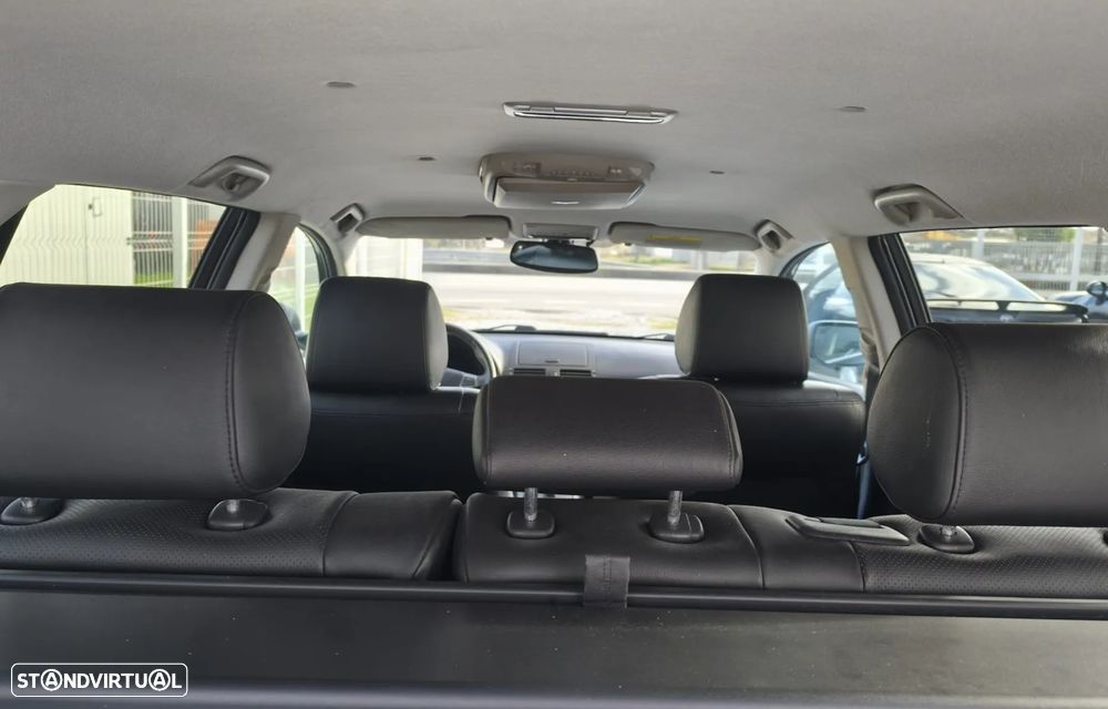 Toyota Avensis SD 2.0 D-4D Sol+P.Multimédia - 4