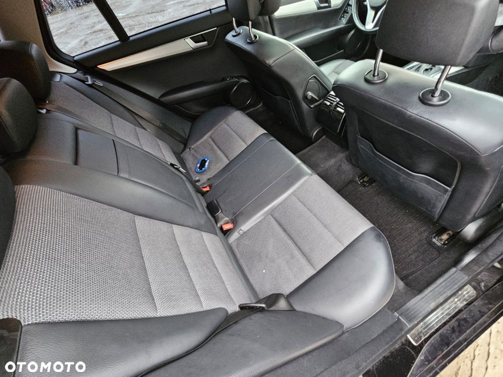 Mercedes-Benz Klasa C 180 (BlueEFFICIENCY) 7G-TRONIC Avantgarde - 9