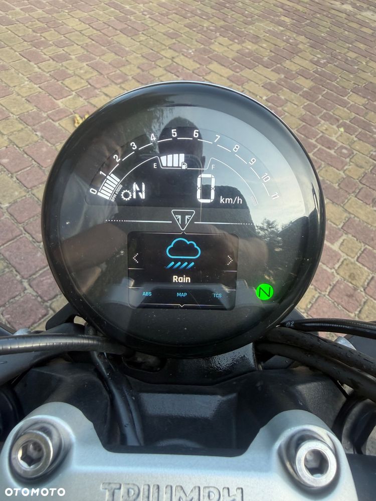 Triumph Trident - 10