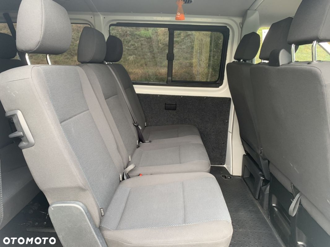 Volkswagen Transporter - 13