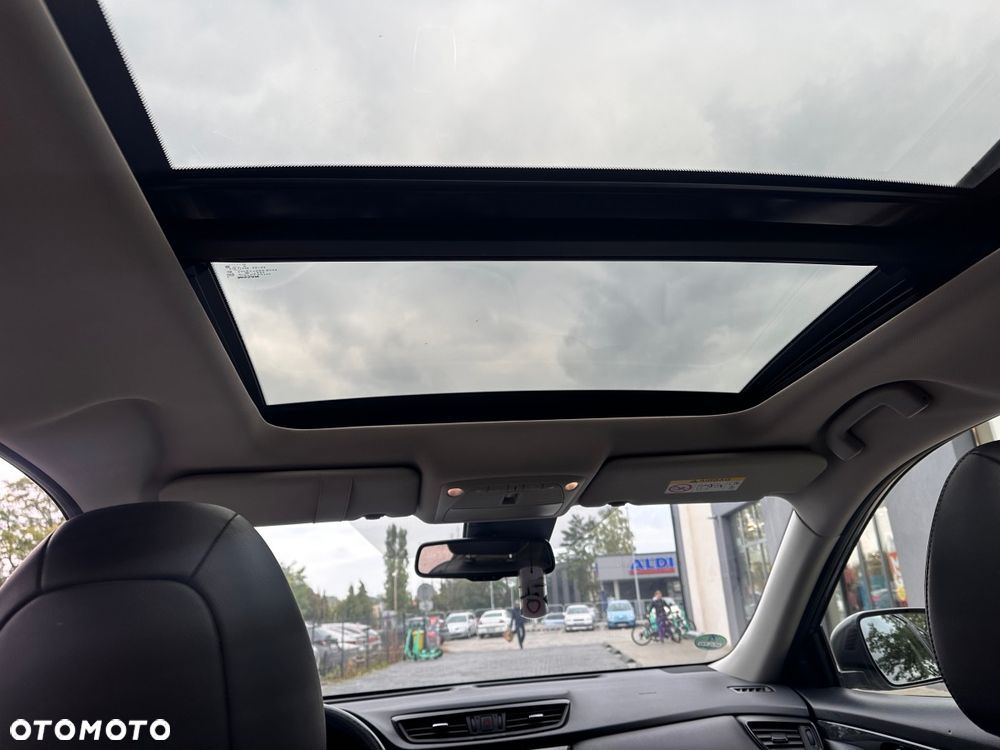 Nissan X-Trail 1.7 dCi N-Connecta 4WD Xtronic 7os - 12