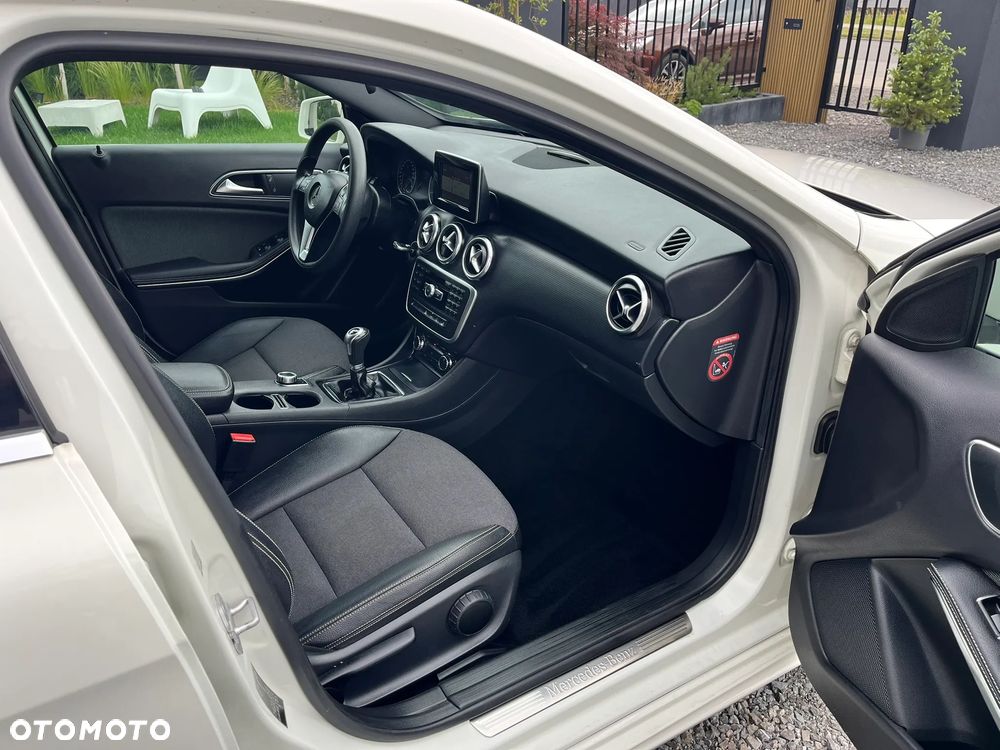 Mercedes-Benz Klasa A 180 (BlueEFFICIENCY) - 20