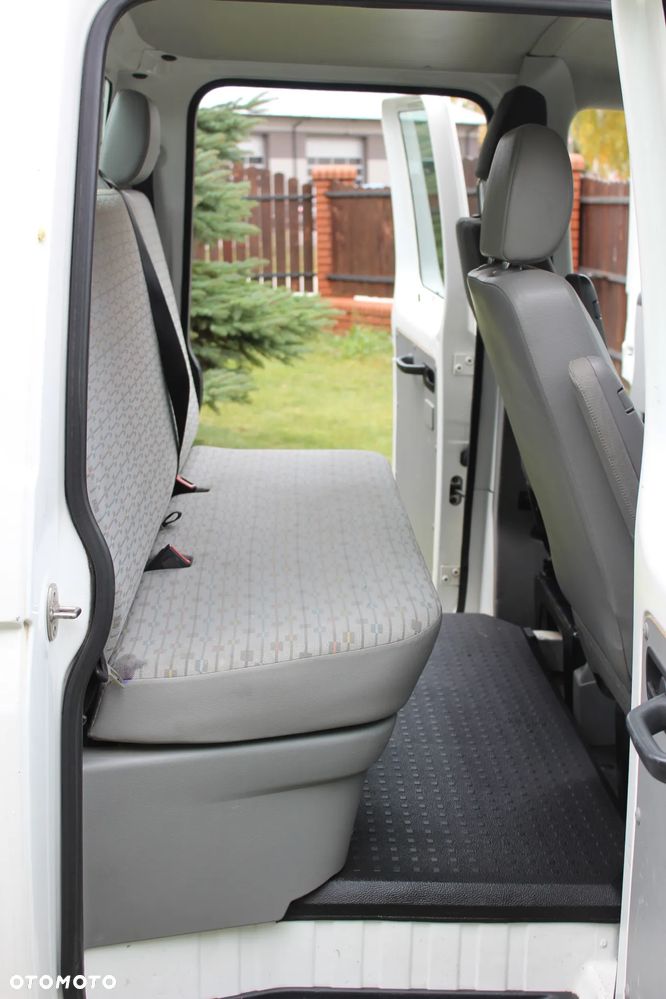 Volkswagen Transporter - 13