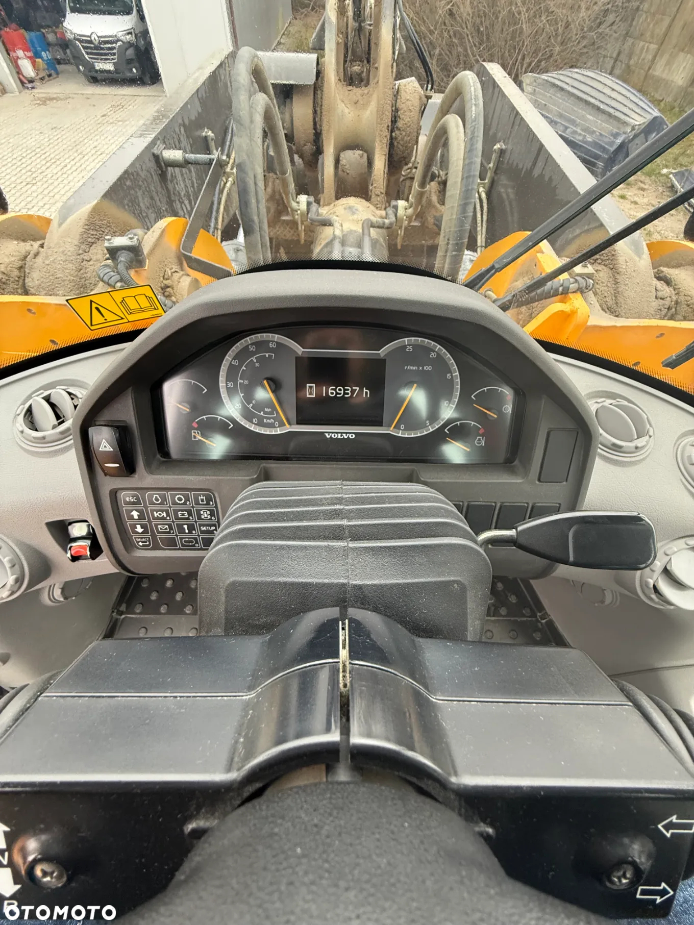 Volvo L180H - 4
