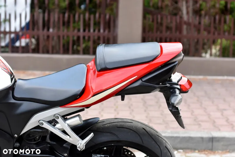 Honda CBR - 25