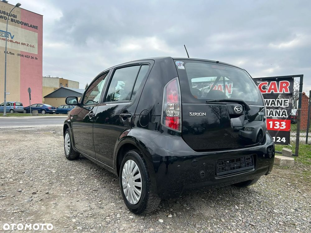 Daihatsu Sirion 1.3 - 16