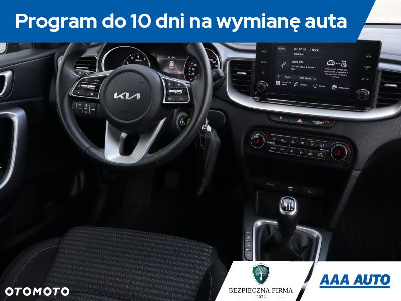 Kia Ceed - 8
