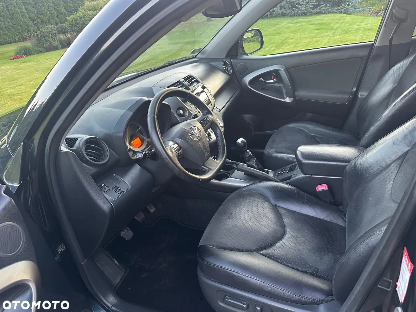 Toyota RAV4 2.2 D-4D 4x4 Executive - 12