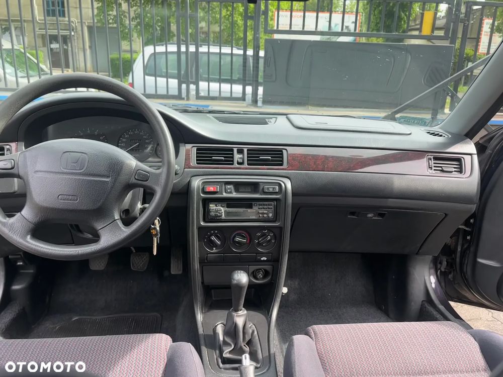 Honda Civic 1.4i S - 4