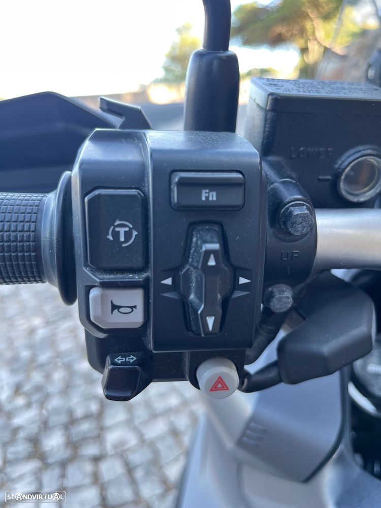 Honda ADV - 9