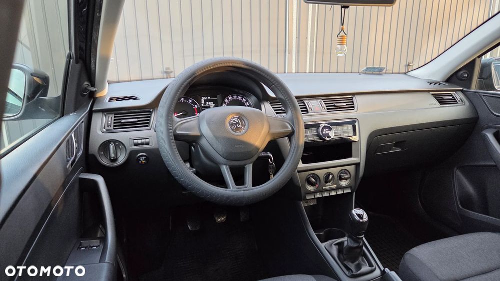 Skoda RAPID 1.2 TSI Active - 17