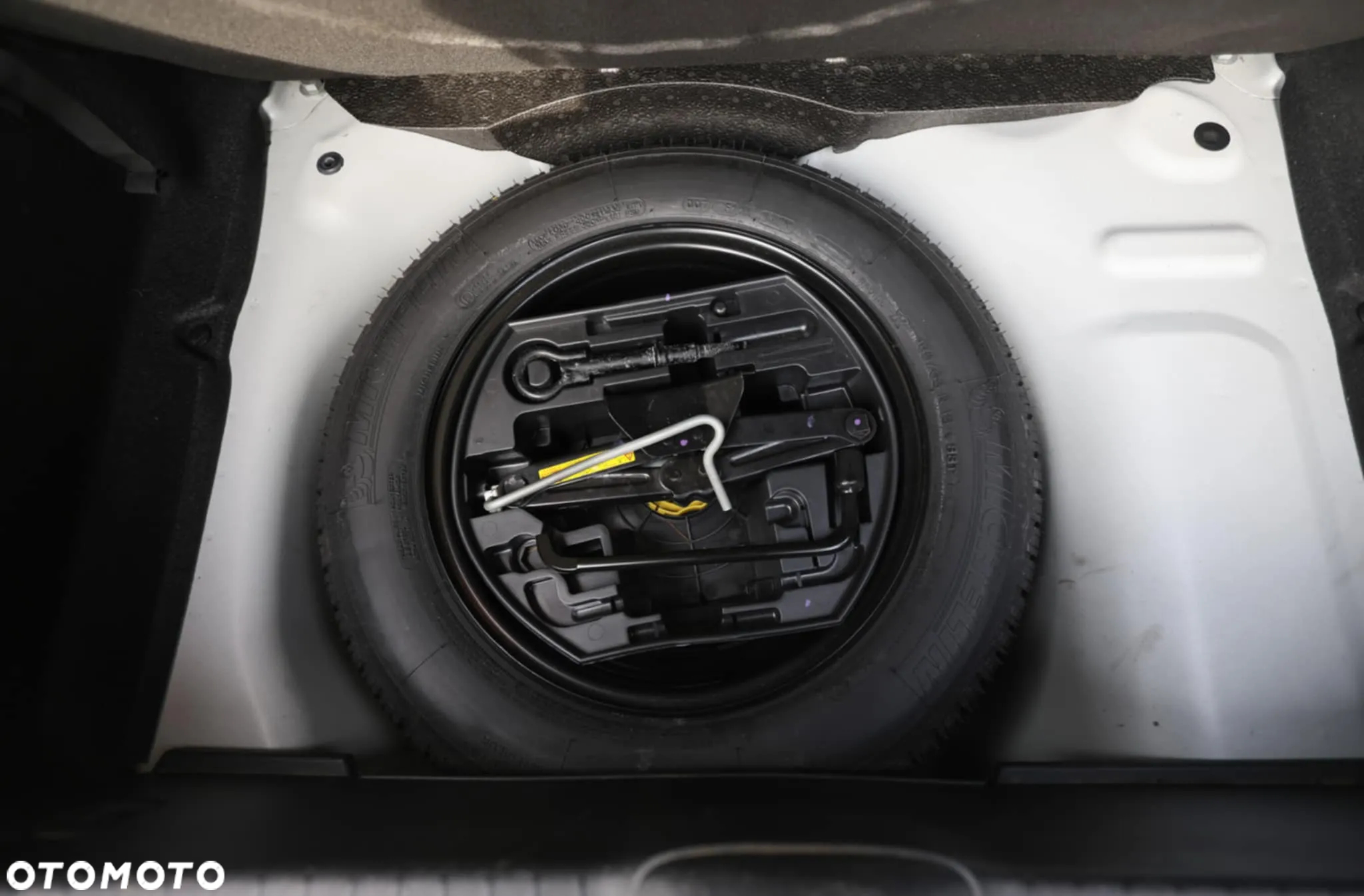 Peugeot 208 PureTech 82 Winter Edition - 24