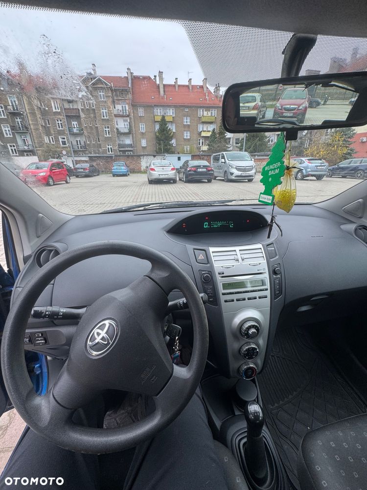 Toyota Yaris 1.0 Luna A/C - 8