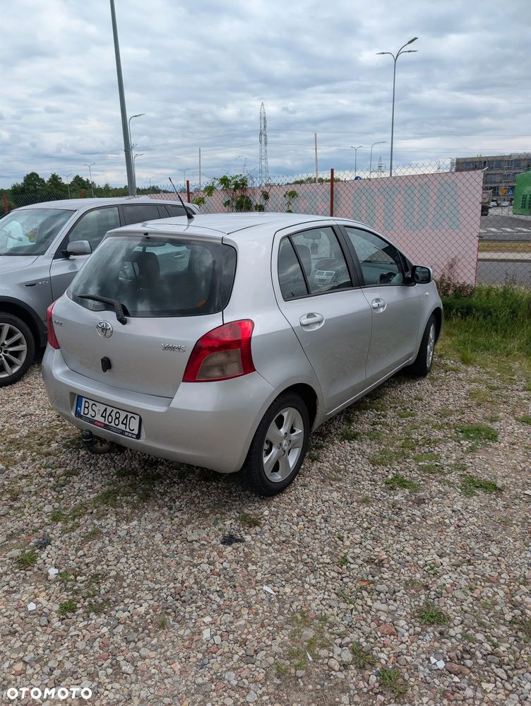 Toyota Yaris 1.3 Sol - 7